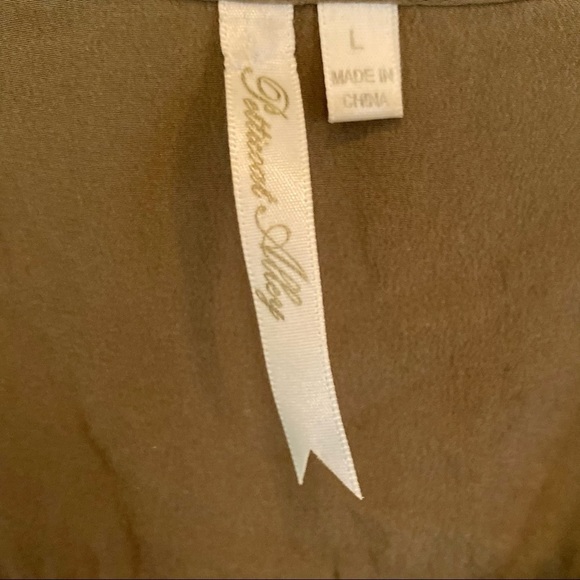 Petticoat Alley SILK Sleeveless Top - Picture 3 of 4